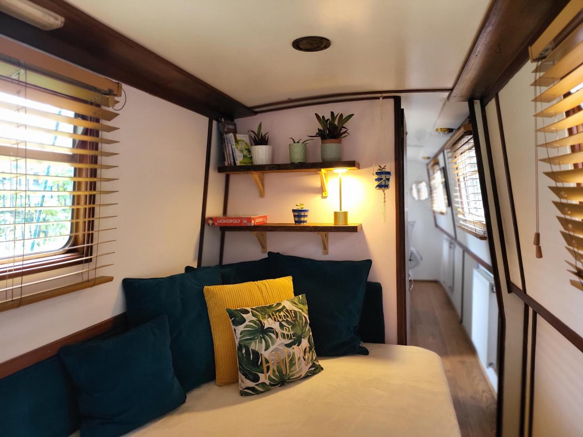 Lovely Canal Boat In Little Venice For Family & Friends London Eksteriør billede