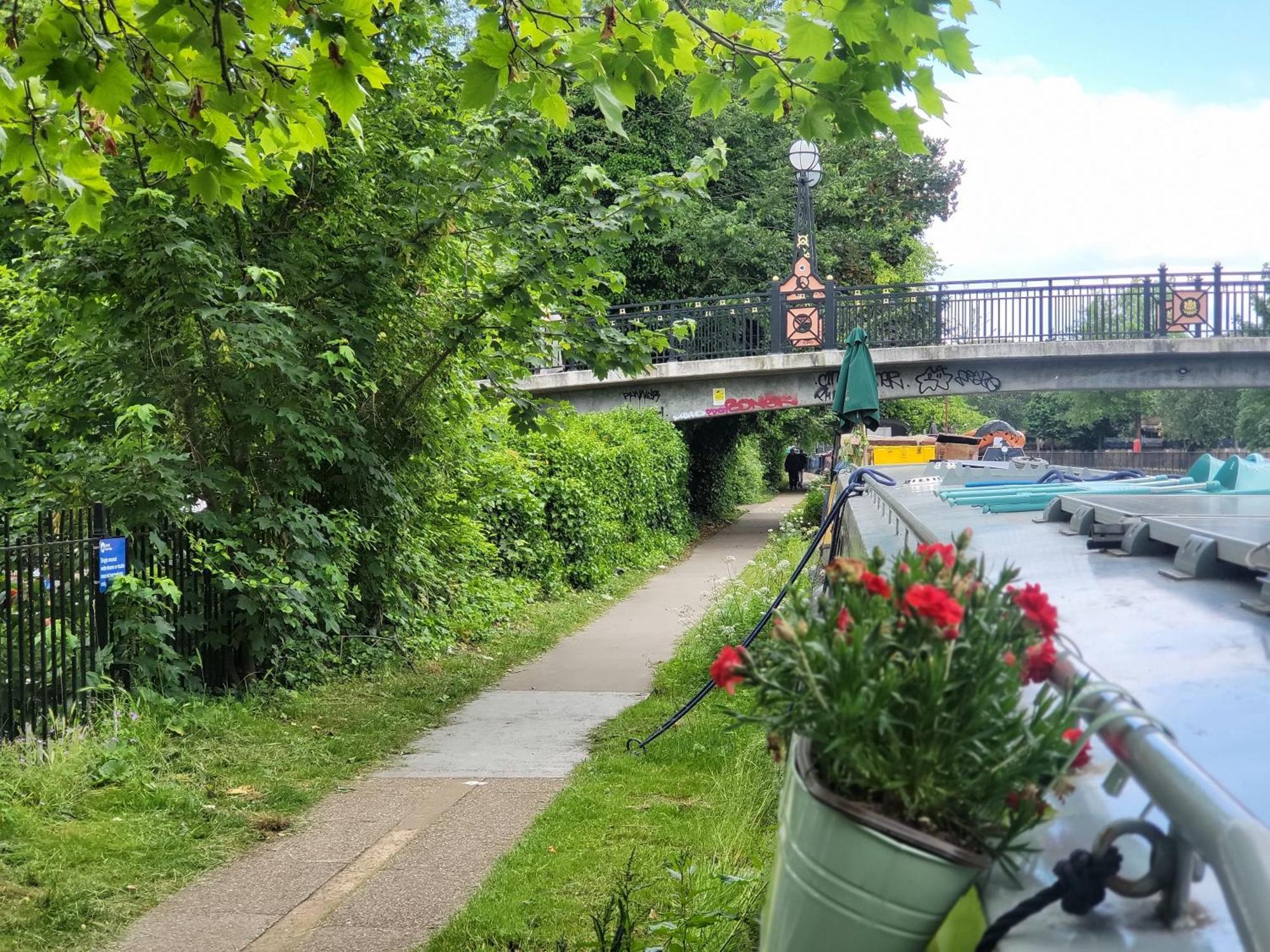 Lovely Canal Boat In Little Venice For Family & Friends London Eksteriør billede
